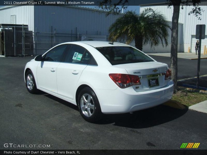 Summit White / Medium Titanium 2011 Chevrolet Cruze LT