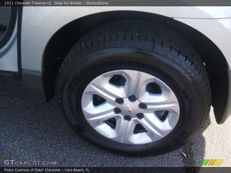 Silver Ice Metallic / Ebony/Ebony 2011 Chevrolet Traverse LS