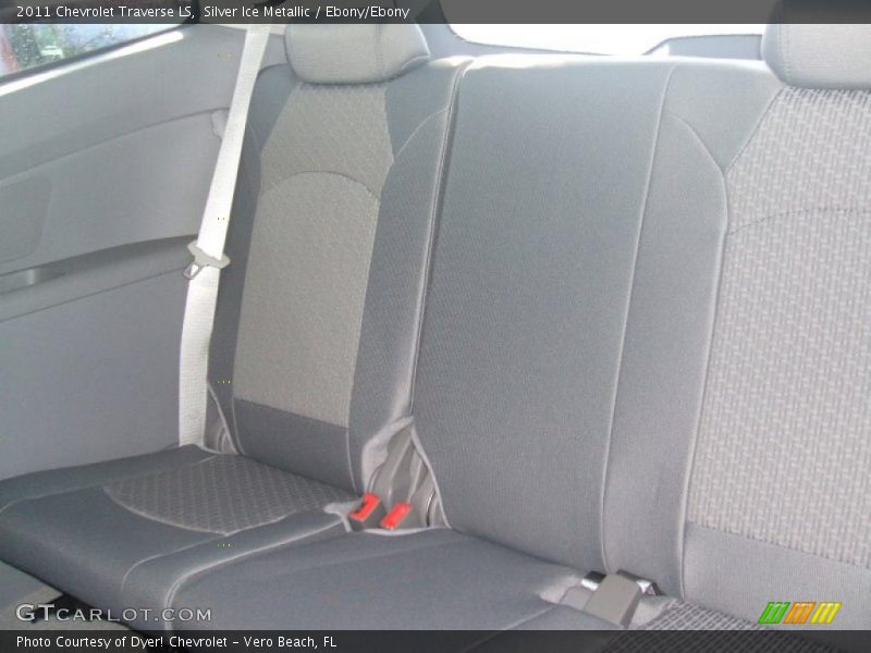 Silver Ice Metallic / Ebony/Ebony 2011 Chevrolet Traverse LS