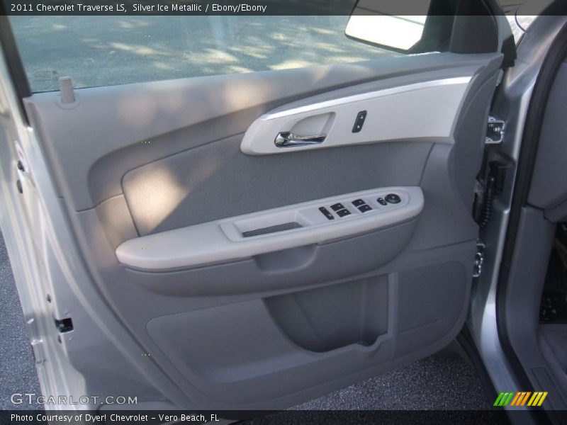 Silver Ice Metallic / Ebony/Ebony 2011 Chevrolet Traverse LS