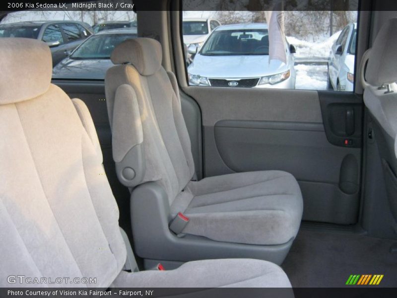 Midnight Black / Gray 2006 Kia Sedona LX