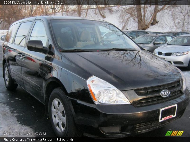 Midnight Black / Gray 2006 Kia Sedona LX