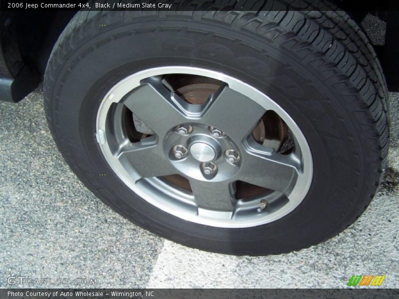 Black / Medium Slate Gray 2006 Jeep Commander 4x4