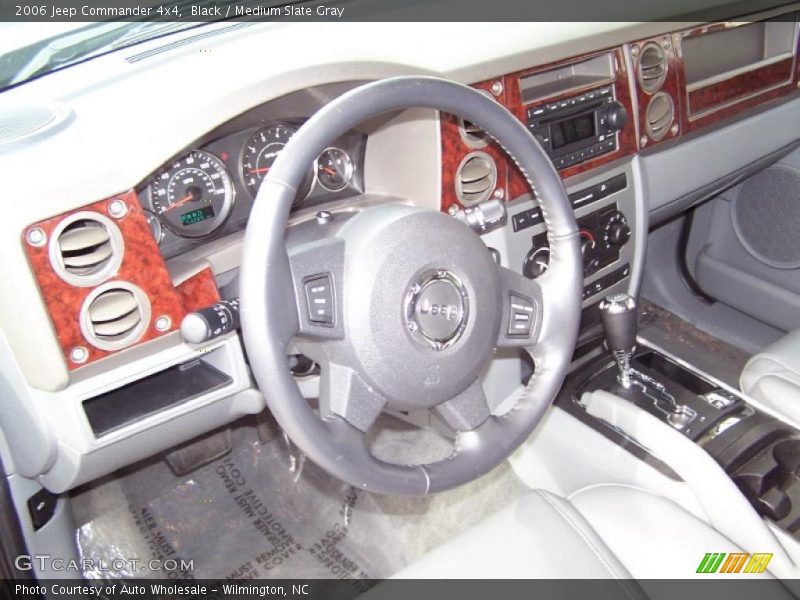 Black / Medium Slate Gray 2006 Jeep Commander 4x4