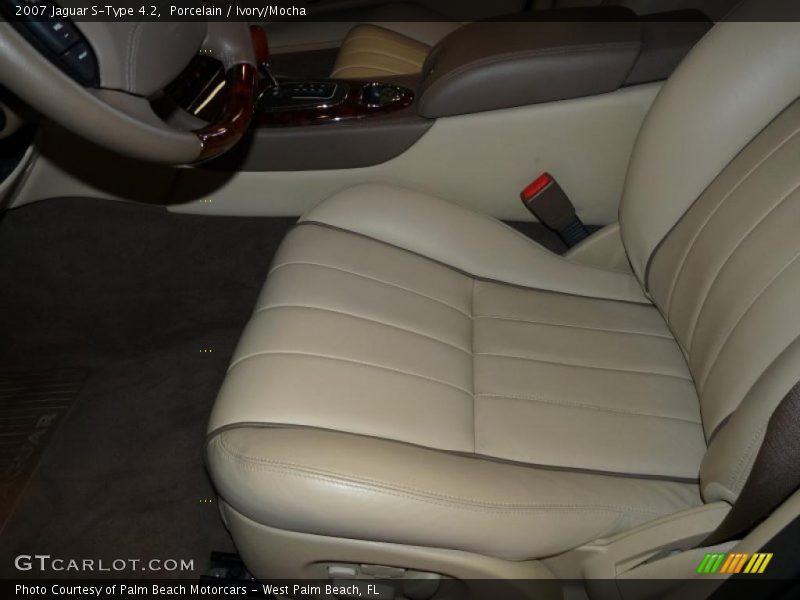 Porcelain / Ivory/Mocha 2007 Jaguar S-Type 4.2