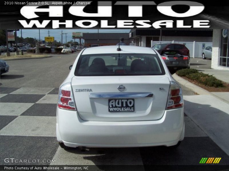 Aspen White / Charcoal 2010 Nissan Sentra 2.0 SL