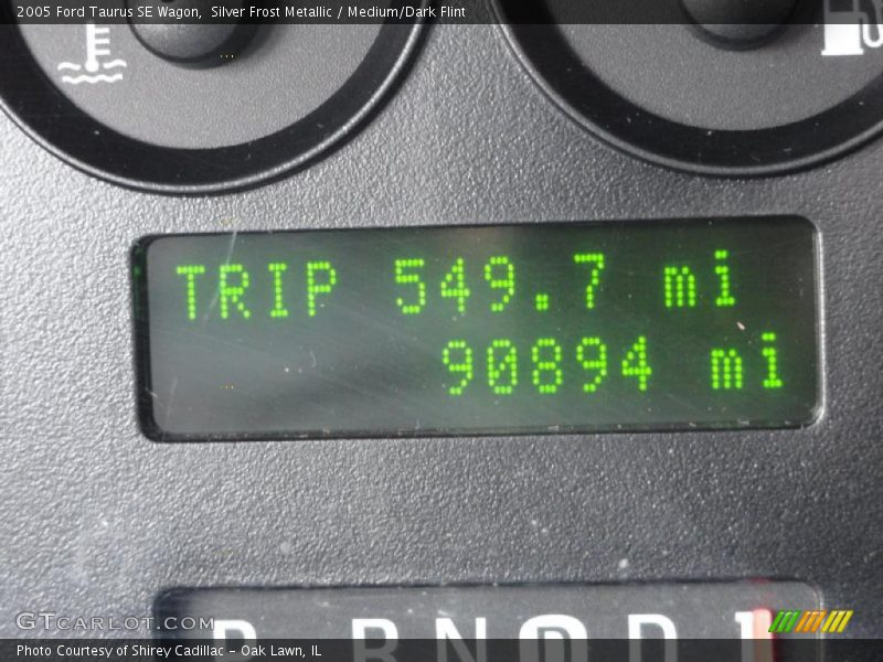 Silver Frost Metallic / Medium/Dark Flint 2005 Ford Taurus SE Wagon
