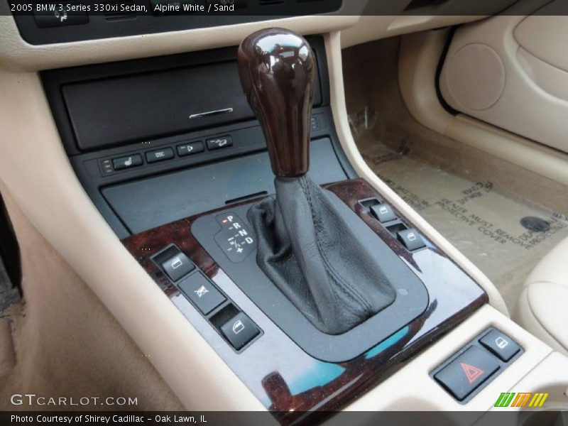 Alpine White / Sand 2005 BMW 3 Series 330xi Sedan