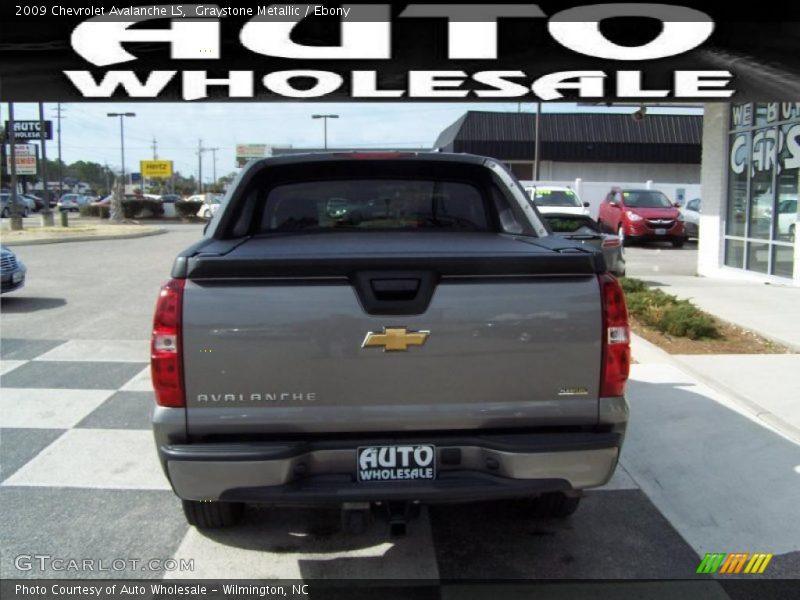 Graystone Metallic / Ebony 2009 Chevrolet Avalanche LS