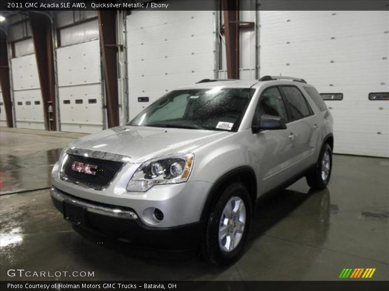 Front 3/4 View of 2011 Acadia SLE AWD