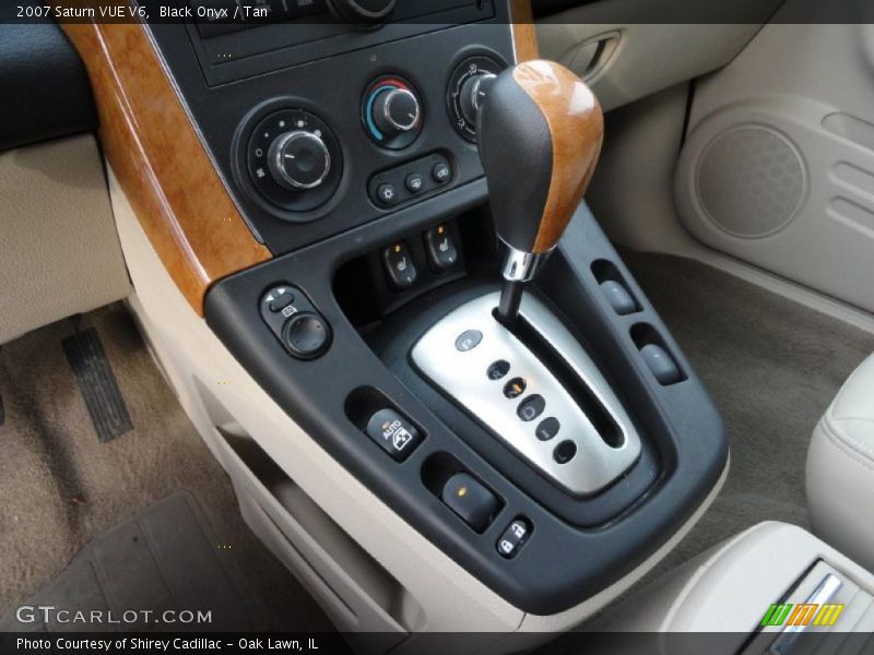 Black Onyx / Tan 2007 Saturn VUE V6