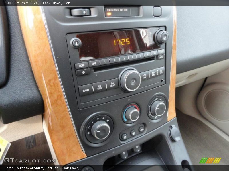 Black Onyx / Tan 2007 Saturn VUE V6