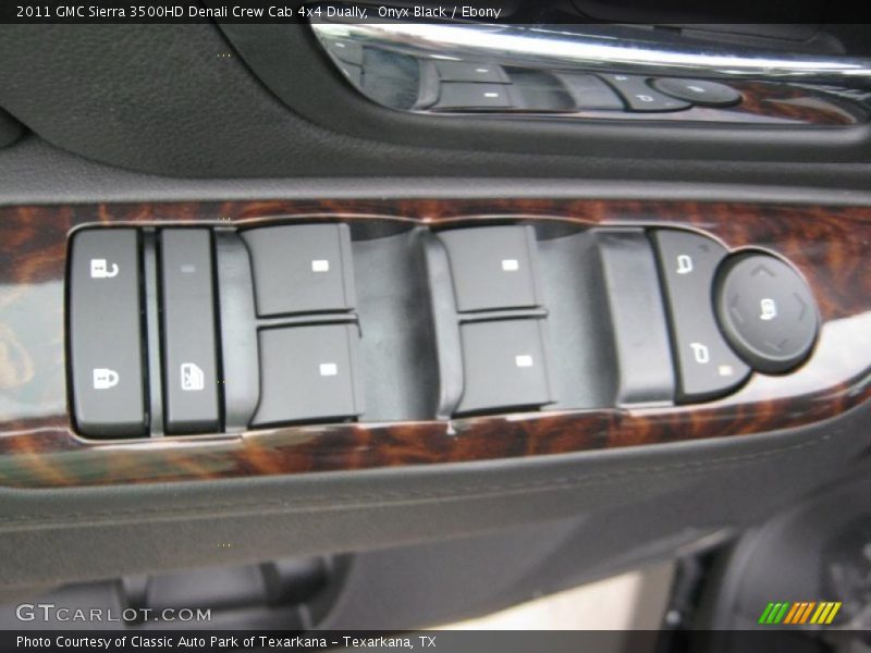 Onyx Black / Ebony 2011 GMC Sierra 3500HD Denali Crew Cab 4x4 Dually