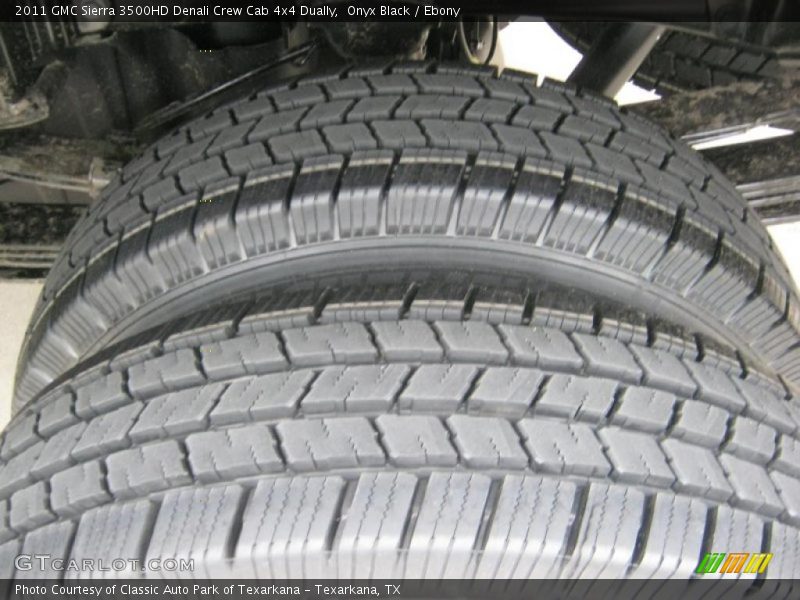 Onyx Black / Ebony 2011 GMC Sierra 3500HD Denali Crew Cab 4x4 Dually