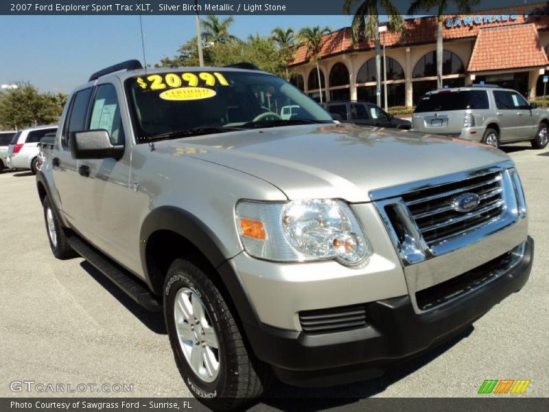 Front 3/4 View of 2007 Explorer Sport Trac XLT