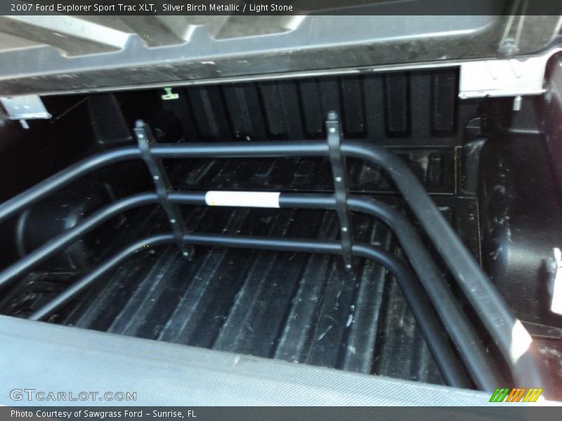 Silver Birch Metallic / Light Stone 2007 Ford Explorer Sport Trac XLT