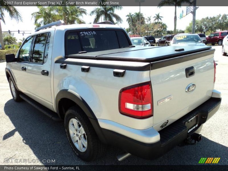 Silver Birch Metallic / Light Stone 2007 Ford Explorer Sport Trac XLT