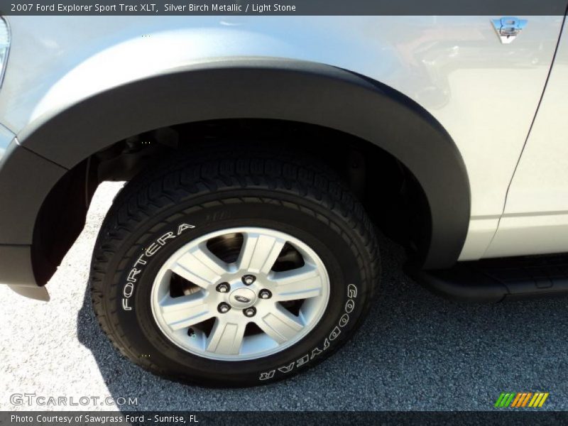 Silver Birch Metallic / Light Stone 2007 Ford Explorer Sport Trac XLT