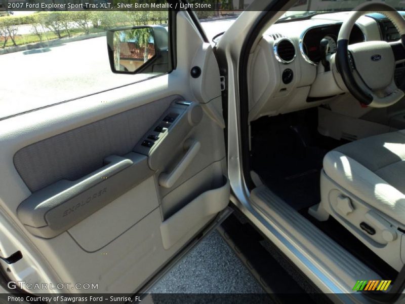 Silver Birch Metallic / Light Stone 2007 Ford Explorer Sport Trac XLT