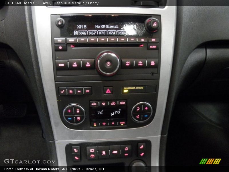 Controls of 2011 Acadia SLT AWD