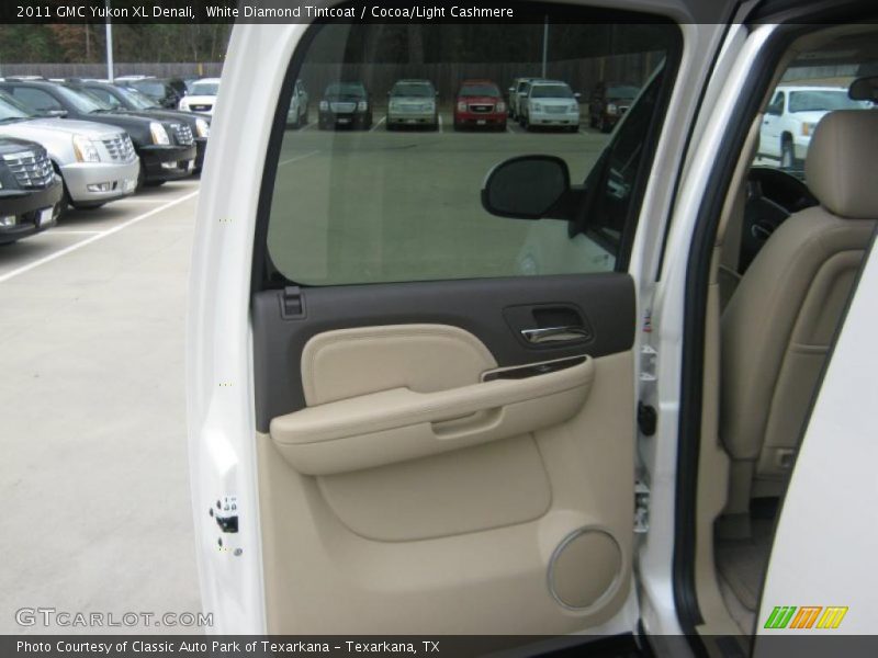 Door Panel of 2011 Yukon XL Denali