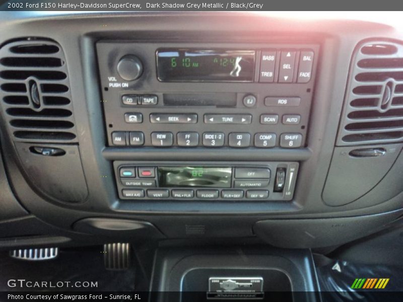 Controls of 2002 F150 Harley-Davidson SuperCrew