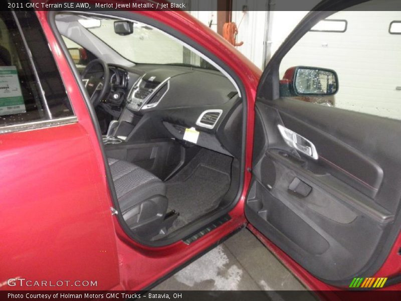 Merlot Jewel Metallic / Jet Black 2011 GMC Terrain SLE AWD