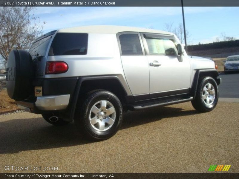 Titanium Metallic / Dark Charcoal 2007 Toyota FJ Cruiser 4WD