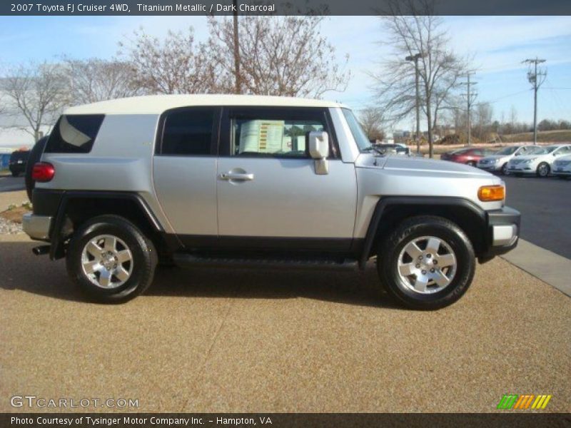 Titanium Metallic / Dark Charcoal 2007 Toyota FJ Cruiser 4WD
