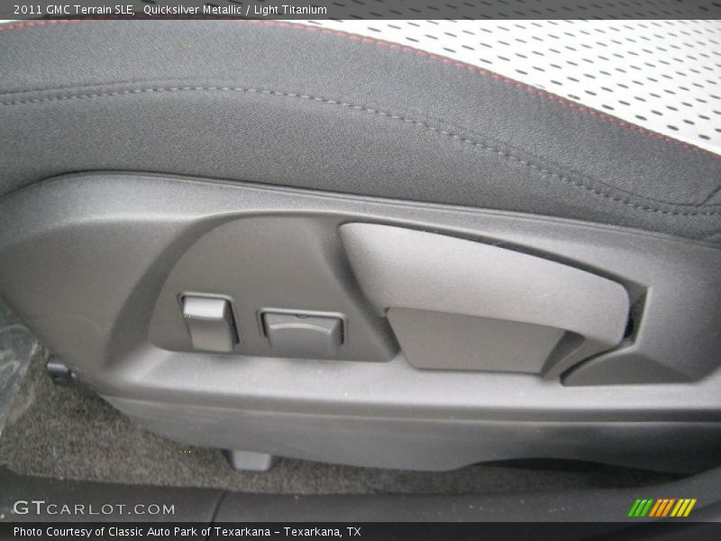Quicksilver Metallic / Light Titanium 2011 GMC Terrain SLE