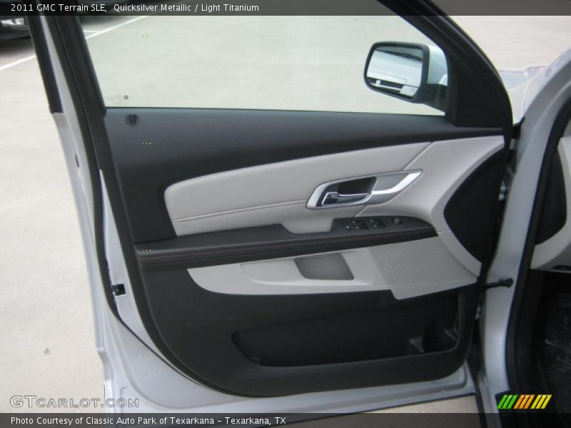 Quicksilver Metallic / Light Titanium 2011 GMC Terrain SLE