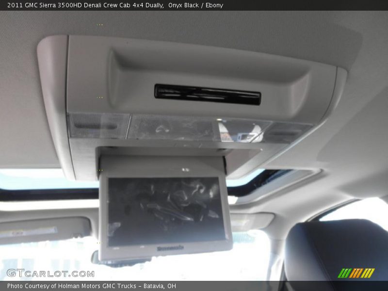 Onyx Black / Ebony 2011 GMC Sierra 3500HD Denali Crew Cab 4x4 Dually