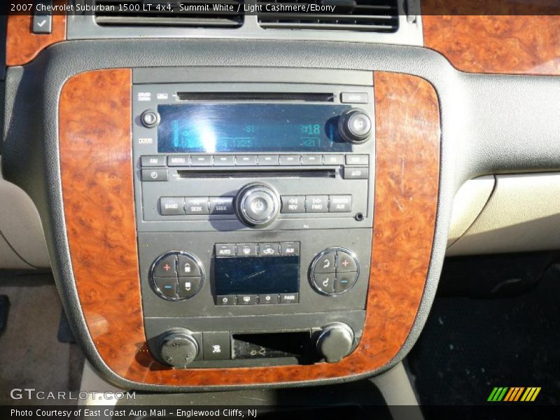 Summit White / Light Cashmere/Ebony 2007 Chevrolet Suburban 1500 LT 4x4