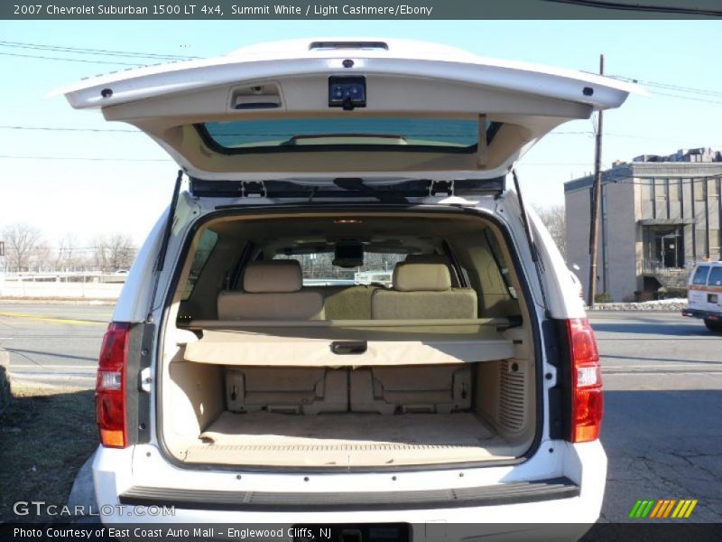 Summit White / Light Cashmere/Ebony 2007 Chevrolet Suburban 1500 LT 4x4