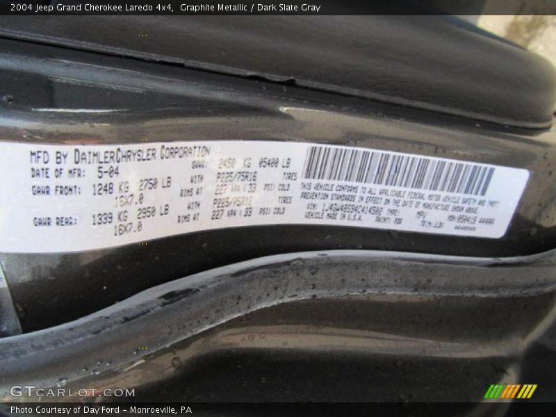 Graphite Metallic / Dark Slate Gray 2004 Jeep Grand Cherokee Laredo 4x4