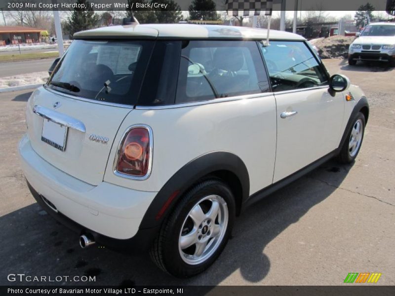 Pepper White / Black/Grey 2009 Mini Cooper Hardtop
