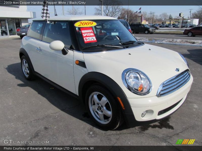 Pepper White / Black/Grey 2009 Mini Cooper Hardtop