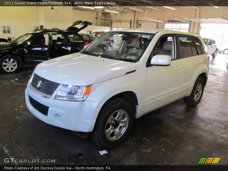 White Water Pearl / Beige 2011 Suzuki Grand Vitara Premium 4x4