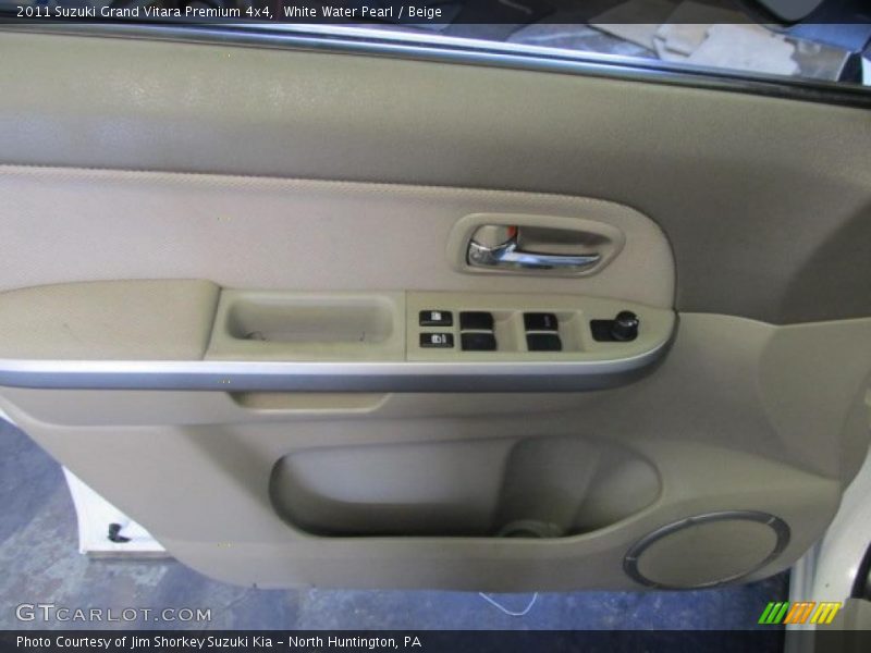 White Water Pearl / Beige 2011 Suzuki Grand Vitara Premium 4x4