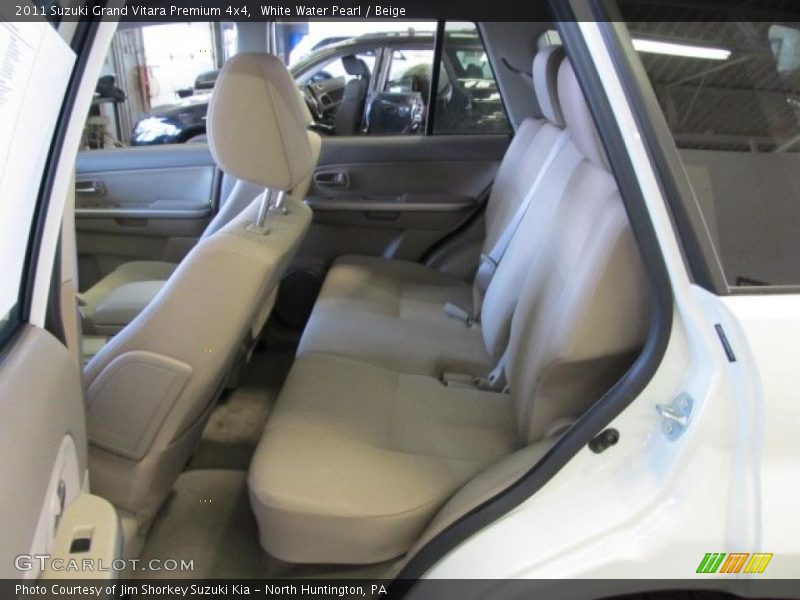 White Water Pearl / Beige 2011 Suzuki Grand Vitara Premium 4x4