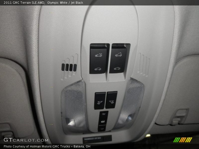 Olympic White / Jet Black 2011 GMC Terrain SLE AWD