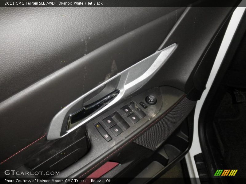 Olympic White / Jet Black 2011 GMC Terrain SLE AWD