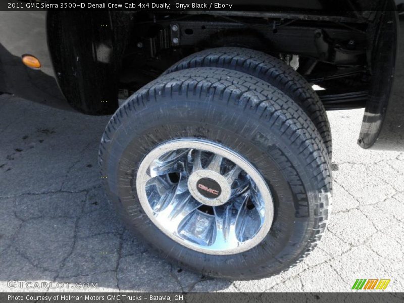 Onyx Black / Ebony 2011 GMC Sierra 3500HD Denali Crew Cab 4x4 Dually