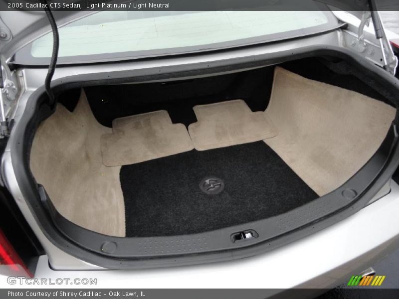 Light Platinum / Light Neutral 2005 Cadillac CTS Sedan