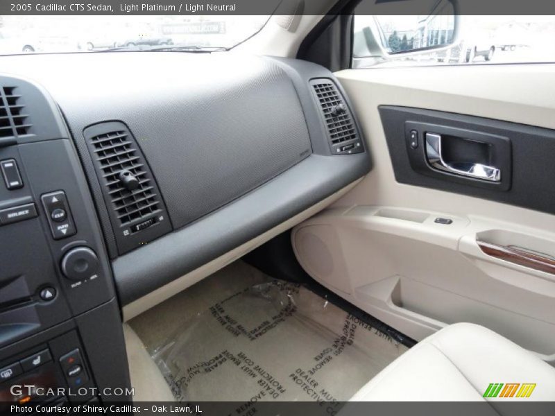 Light Platinum / Light Neutral 2005 Cadillac CTS Sedan