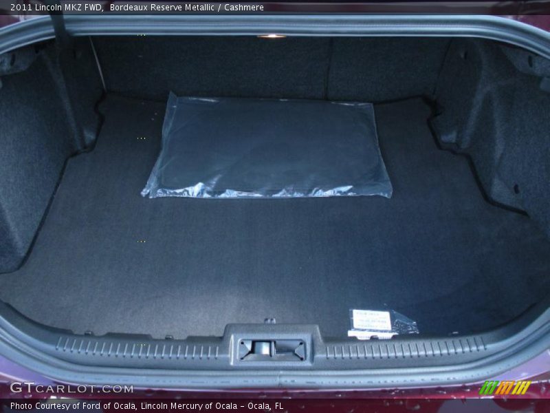 Bordeaux Reserve Metallic / Cashmere 2011 Lincoln MKZ FWD