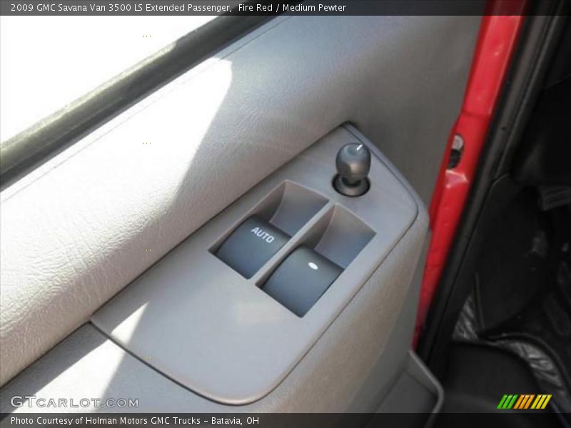 Fire Red / Medium Pewter 2009 GMC Savana Van 3500 LS Extended Passenger