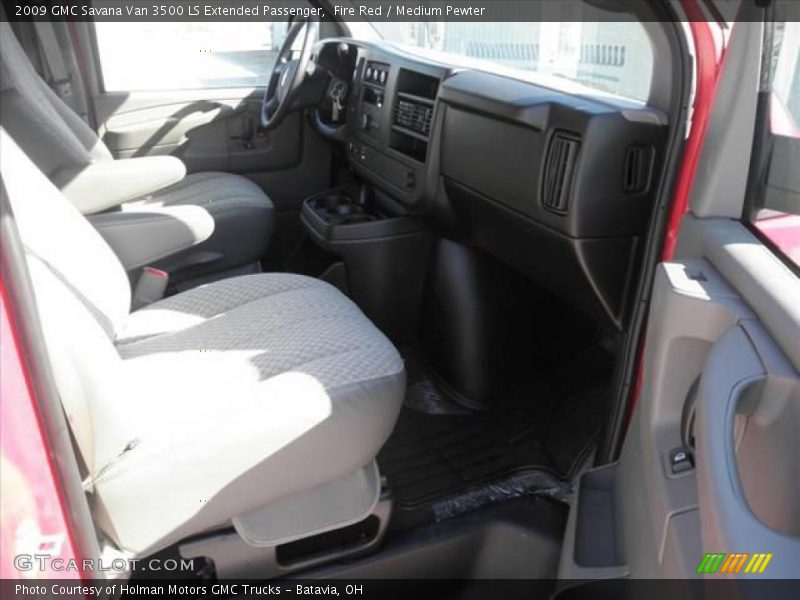 Fire Red / Medium Pewter 2009 GMC Savana Van 3500 LS Extended Passenger