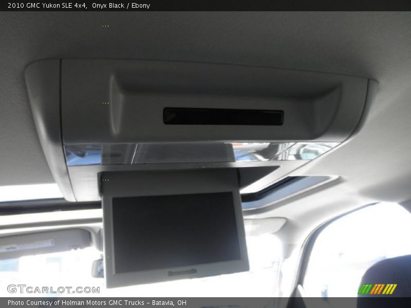 Onyx Black / Ebony 2010 GMC Yukon SLE 4x4
