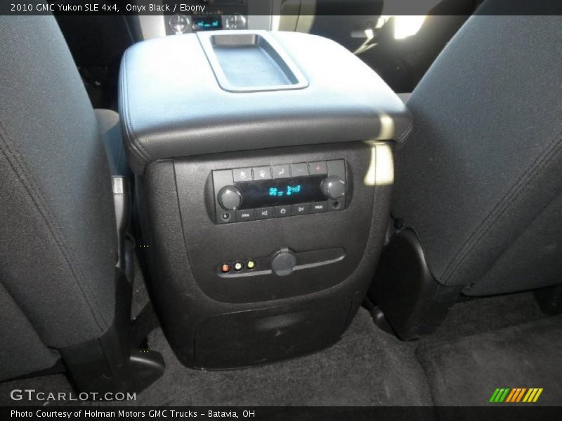 Onyx Black / Ebony 2010 GMC Yukon SLE 4x4